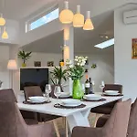 Semesterbostad Milemanda Pula